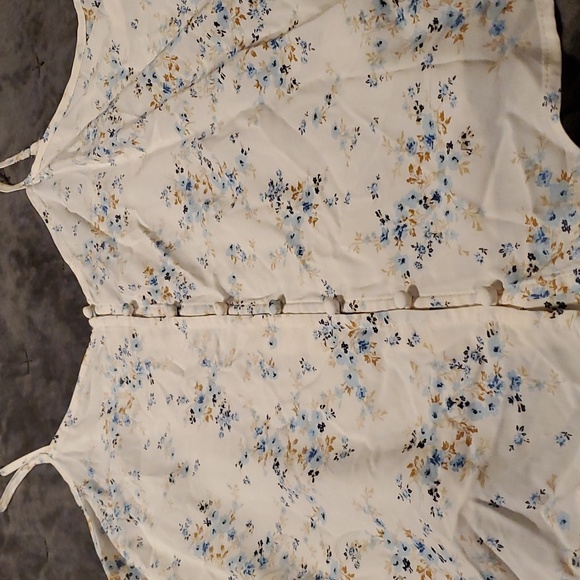 NWT Old Navy floral shirt - Picture 4 of 6